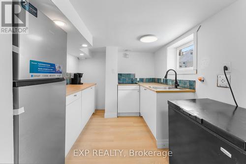 Kitchen 2 - 129 Beech Street, St. Catharines (Downtown), ON - Indoor Photo Showing Kitchen