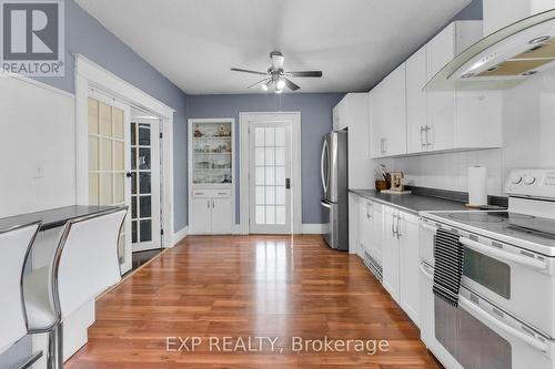 129 Beech Street, St. Catharines (Downtown), ON - Indoor Photo Showing Kitchen