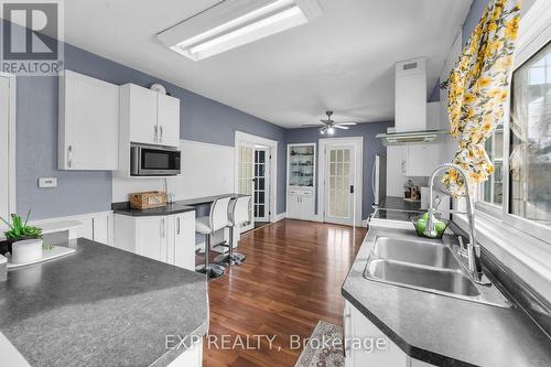 129 Beech Street, St. Catharines (Downtown), ON - Indoor Photo Showing Kitchen With Double Sink