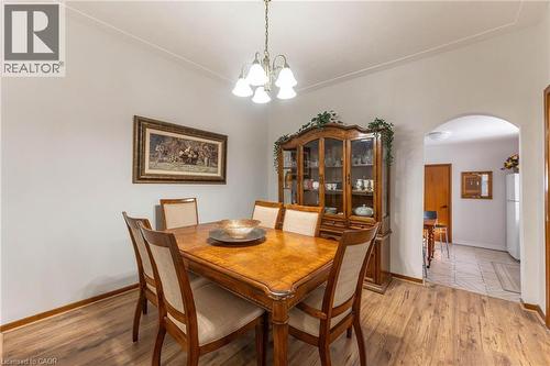 104 Mulberry Street, Hamilton, ON - Indoor Photo Showing Dining Room