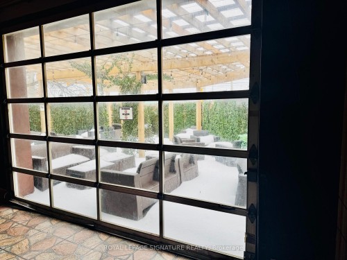 803 Dundas Street E, Mississauga, ON 