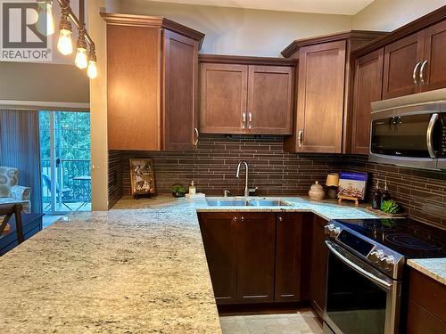 2011 Perrier Road Unit# 203, Nelson, BC - Indoor Photo Showing Kitchen