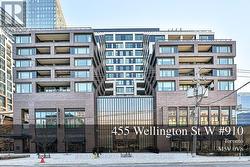 910 - 455 WELLINGTON STREET  Toronto, ON M5V 0V3
