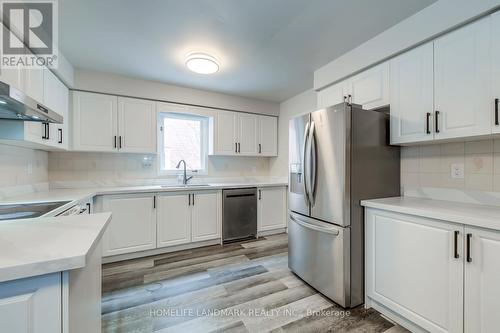 5492 Haddon Hall Road, Mississauga, ON - Indoor Photo Showing Kitchen
