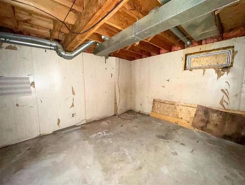 331 Flora Ave, Winnipeg, MB 