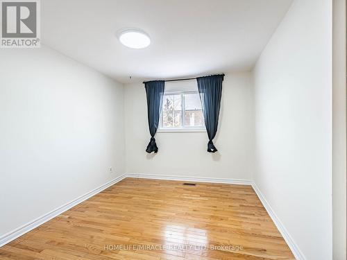 209 Apache Trail, Toronto, ON - Indoor Photo Showing Other Room