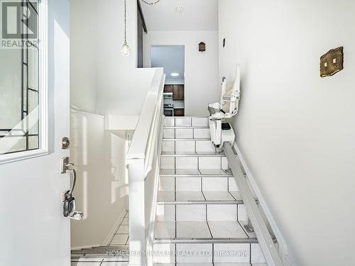 209 Apache Trail, Toronto, ON - 