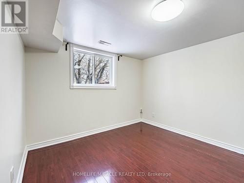 209 Apache Trail, Toronto, ON - Indoor Photo Showing Other Room