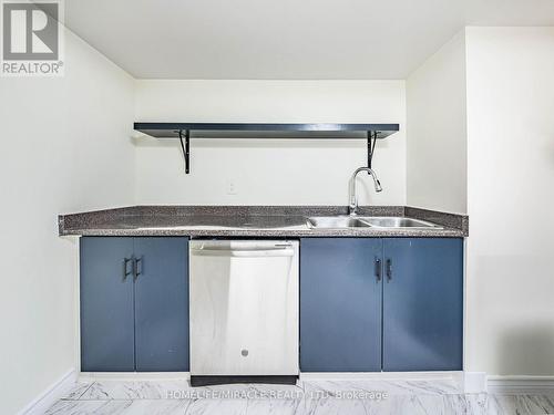 209 Apache Trail, Toronto, ON - Indoor