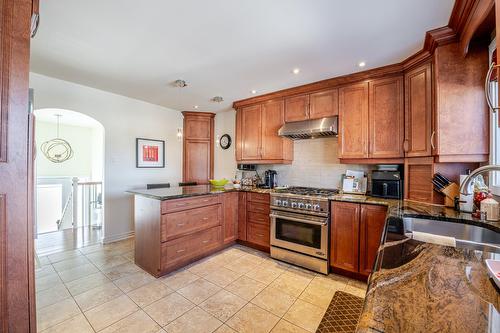 Kitchen - 30 Rue Gauthier, Dollard-Des-Ormeaux, QC - Indoor Photo Showing Kitchen With Double Sink