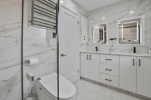 Salle de bains - 425 Av. Lockhart, Mont-Royal, QC - Indoor Photo Showing Bathroom