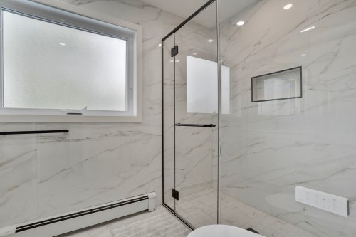 Salle de bains - 425 Av. Lockhart, Mont-Royal, QC - Indoor Photo Showing Bathroom