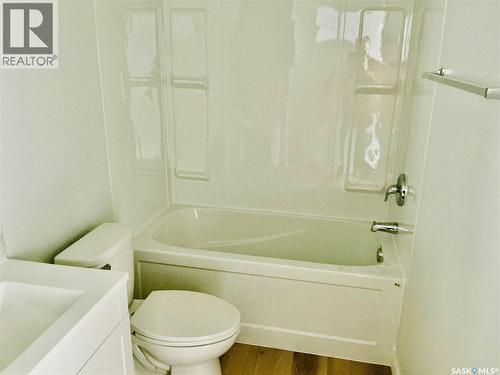 111 Stromberg Crescent, Saskatoon, SK - Indoor Photo Showing Bathroom