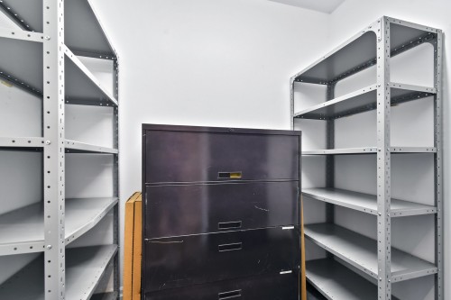 Commerce - A-30 Rue Des Menuisiers, Sainte-Anne-Des-Plaines, QC - Indoor With Storage