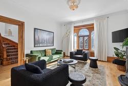 1377 Av. Argyle  Montréal (Ville-Marie), QC H3G 1V5