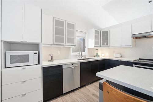 1061 Scurfield Blvd, Winnipeg, MB 