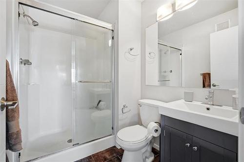 1061 Scurfield Blvd, Winnipeg, MB 