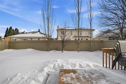 1061 Scurfield Blvd, Winnipeg, MB 