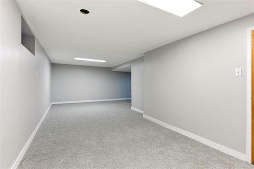 909 Ingersoll St, Winnipeg, MB 