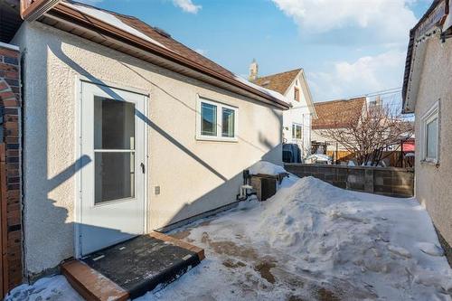 909 Ingersoll St, Winnipeg, MB 