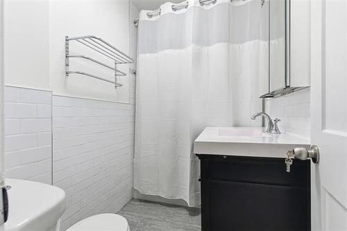 909 Ingersoll St, Winnipeg, MB 