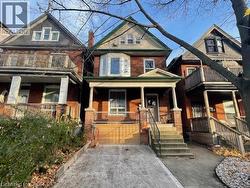 27 STRATHCONA Avenue S Unit# 2  Hamilton, ON L8P 4J1