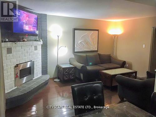 59 Romy Crescent, Thorold, ON - Indoor Photo Showing Living Room With Fireplace