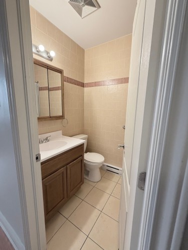 Salle de bains - 8-3251 Av. Van Horne, Montréal (Côte-Des-Neiges/Notre-Dame-De-Grâce), QC - Indoor Photo Showing Bathroom