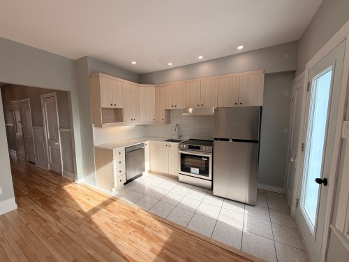 Cuisine - 1074 Rue Melrose, Montréal (Verdun/Île-Des-Soeurs), QC - Indoor Photo Showing Kitchen