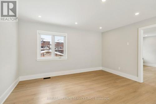 260 Hillside Drive, Mississauga, ON - Indoor Photo Showing Other Room
