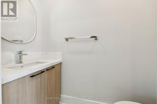 260 Hillside Drive, Mississauga, ON - Indoor Photo Showing Bathroom