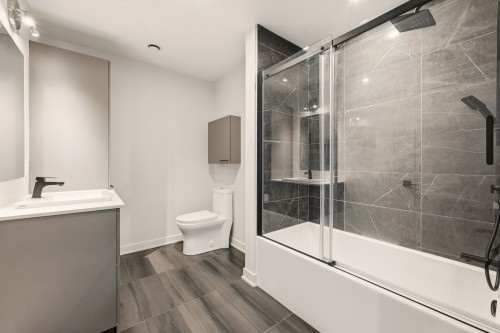 Bathroom - 801-3500 Boul. St-Elzear O., Laval (Chomedey), QC - Indoor Photo Showing Bathroom