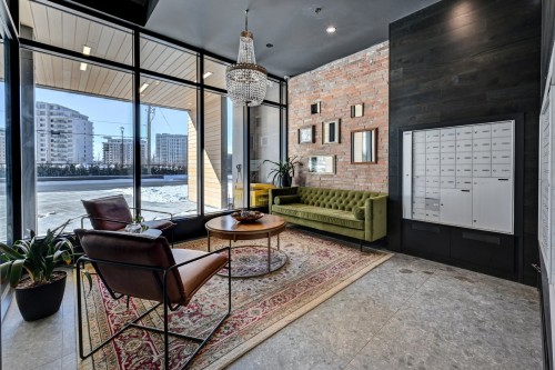 Interior - 801-3500 Boul. St-Elzear O., Laval (Chomedey), QC - Indoor