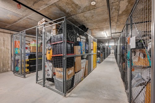 Storage - 801-3500 Boul. St-Elzear O., Laval (Chomedey), QC - Indoor With Storage