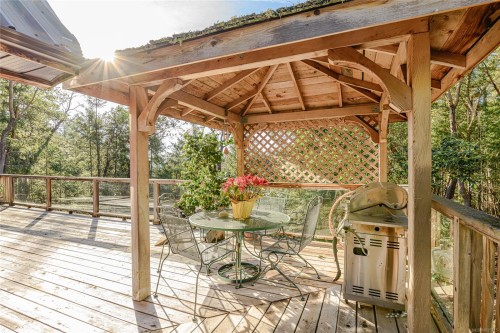 160 West Eagle Dr, Salt Spring, BC 