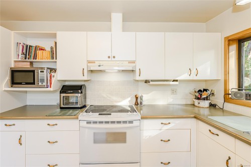 160 West Eagle Dr, Salt Spring, BC 