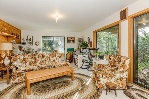 160 West Eagle Dr, Salt Spring, BC 