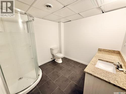 320 Herbert Avenue, Herbert, SK - Indoor Photo Showing Bathroom