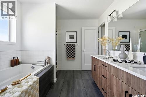 3204 Favel Drive, Regina, SK - Indoor Photo Showing Bathroom