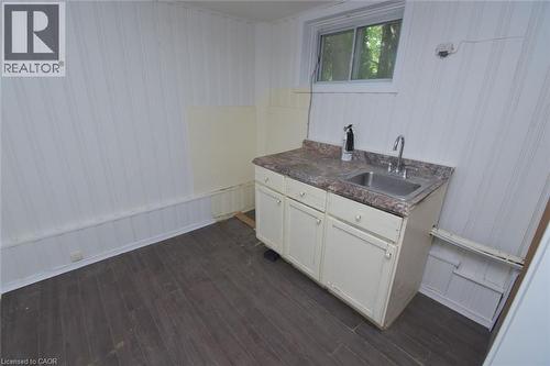 136 Glen Road, Hamilton, ON - Indoor