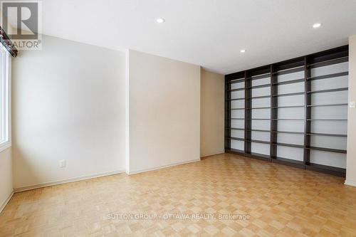 60 - 121 Buell Street, Ottawa, ON - Indoor Photo Showing Other Room