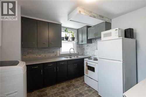 29 Mcnaughton Street, Cambridge, ON - Indoor Photo Showing Kitchen With Double Sink