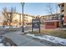 #422 7909 71 ST NW  Edmonton, AB T6B 3P5