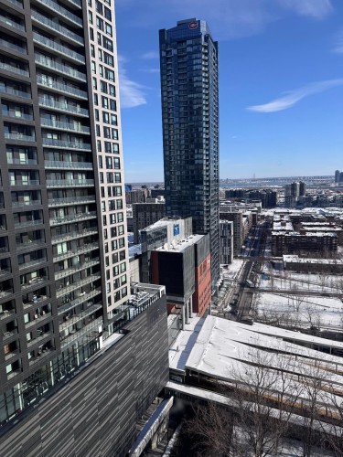 À proximité - 2205-1020 Rue De La Montagne, Montréal (Ville-Marie), QC - Outdoor With Facade