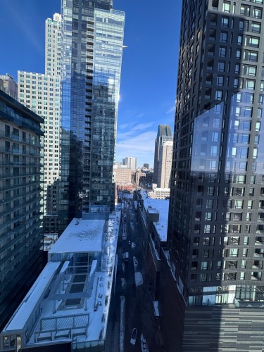 À proximité - 2205-1020 Rue De La Montagne, Montréal (Ville-Marie), QC - Outdoor With Facade