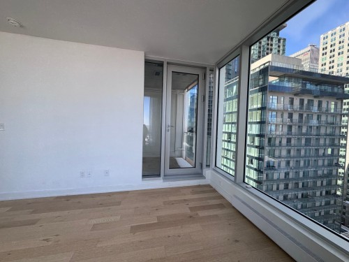 Salon - 2205-1020 Rue De La Montagne, Montréal (Ville-Marie), QC -  Photo Showing Other Room