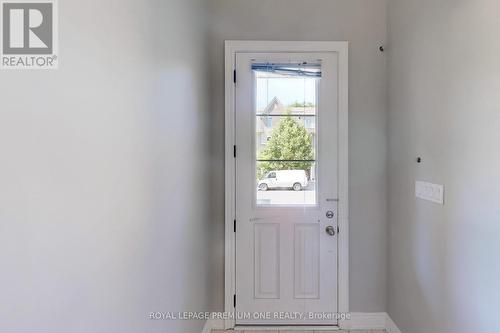 71 Dryden Way N, Toronto, ON - Indoor Photo Showing Other Room
