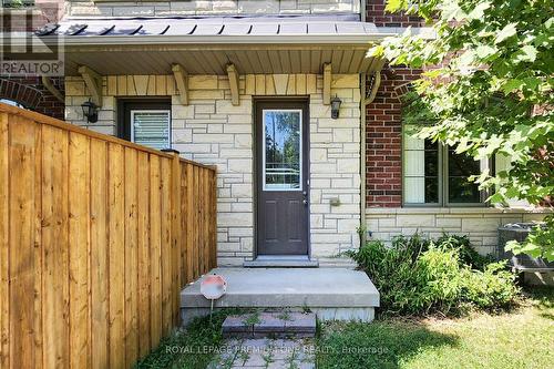 71 Dryden Way N, Toronto, ON - Outdoor