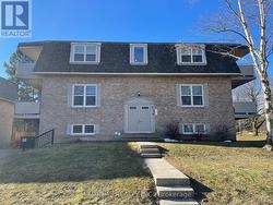 4 - 113 WESTMOUNT ROAD N  Waterloo, ON N2L 5G5