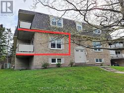 109 WESTMOUNT ROAD N  Waterloo, ON N2L 5G5